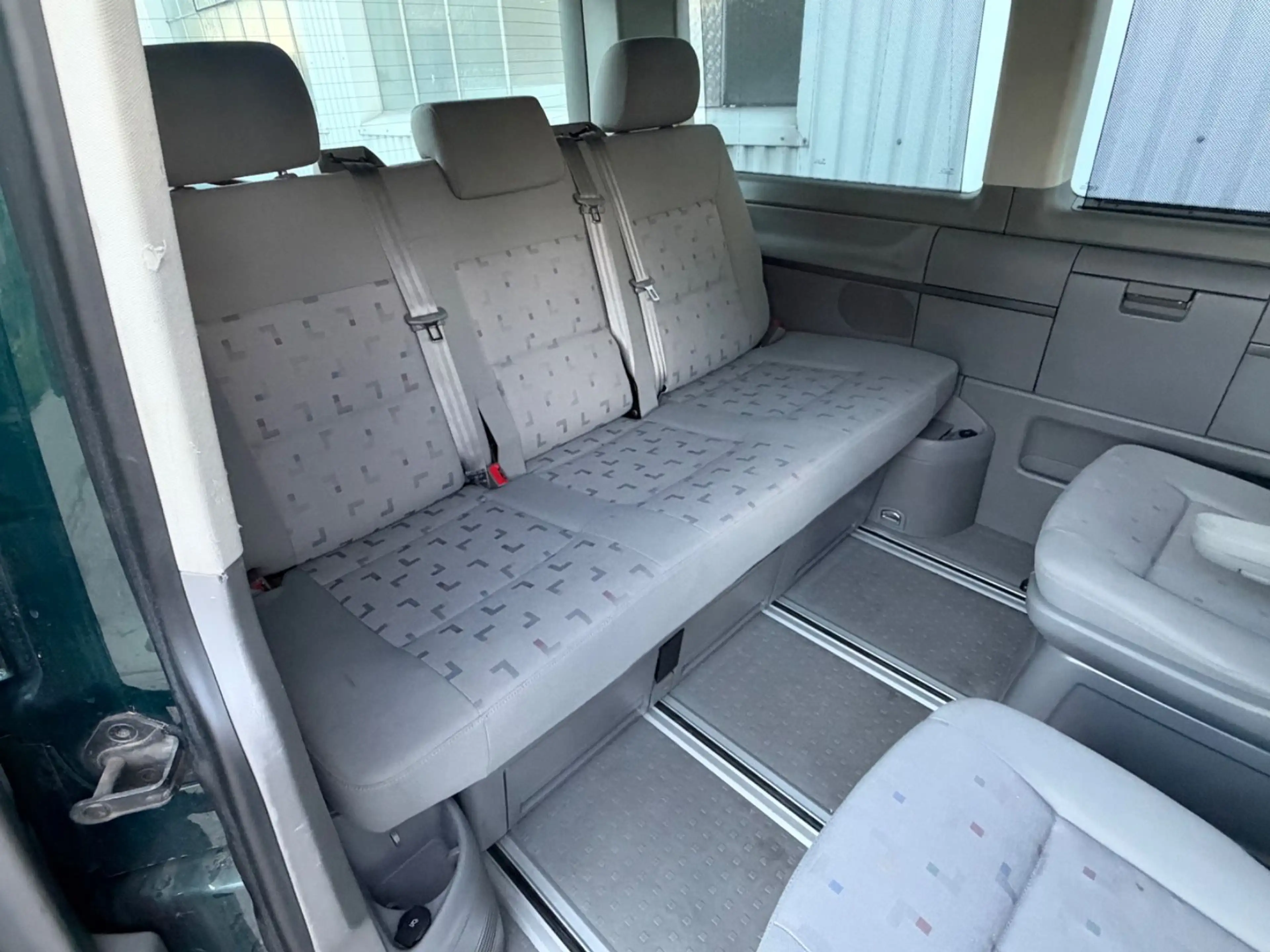 Volkswagen T5 Multivan 7 Sitzer AHK Doppelklima — photo 15