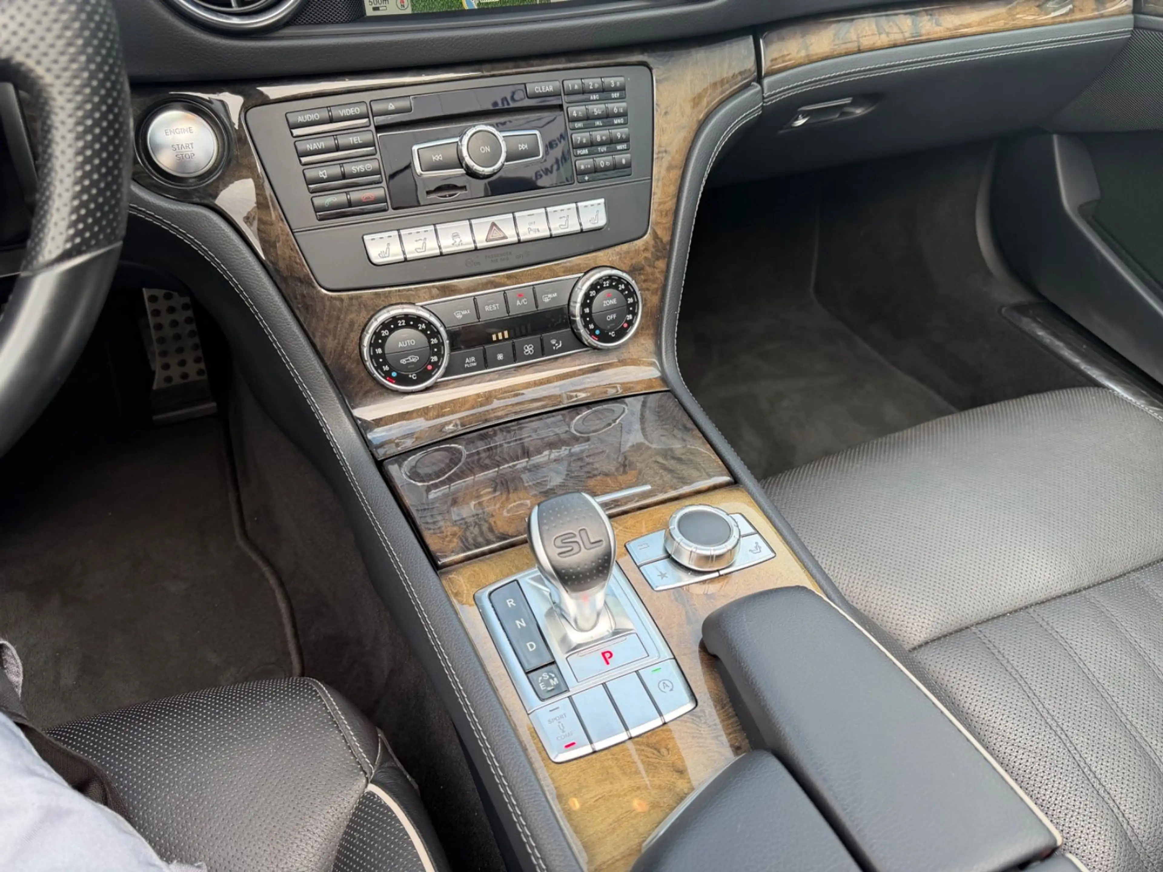 Mercedes-Benz SL 350 AMG SPORTPAKET — photo 13