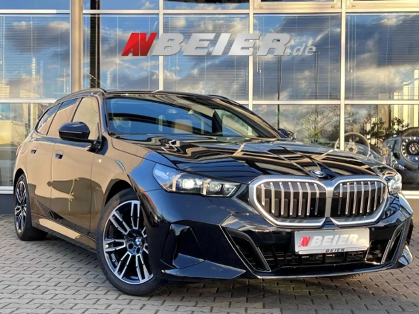 BMW 520 d M Sport Leder braun Standheiz.AHK HiFi Sitzklim Negro - 2