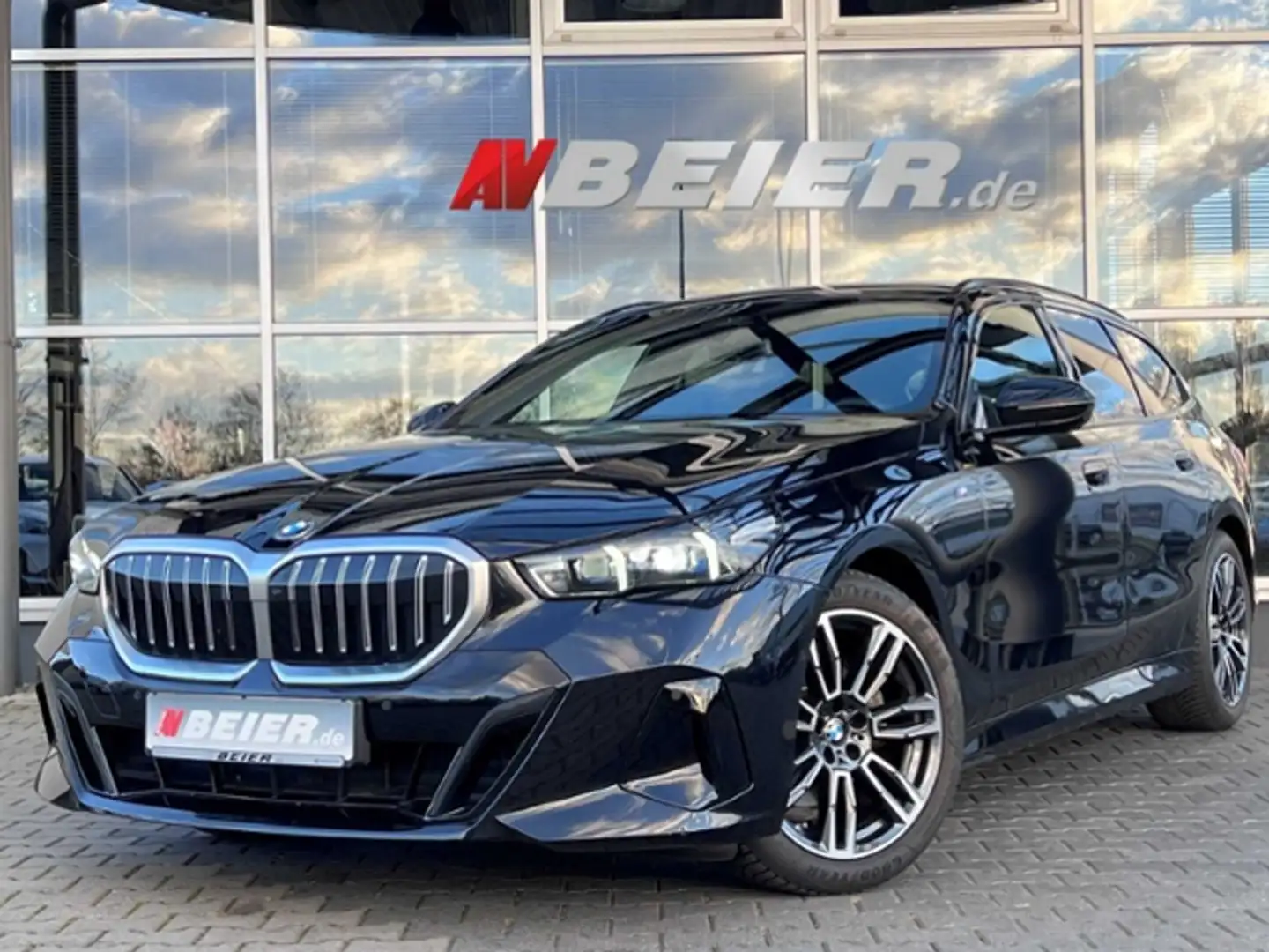 BMW 520 d M Sport Leder braun Standheiz.AHK HiFi Sitzklim Negro - 1