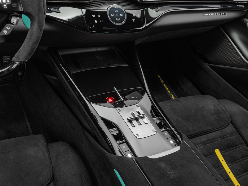 Ferrari Purosangue — photo 13