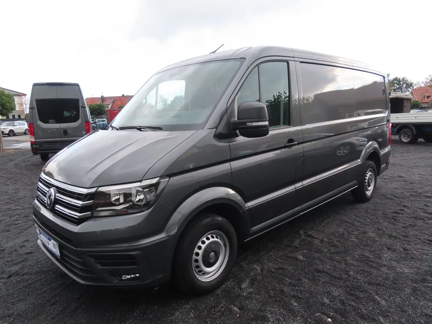 Volkswagen Crafter 2,0TDI Kasten 35 mittellang Navi Kamera Grau - 1