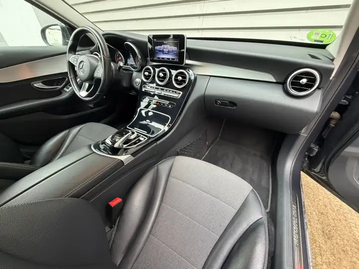 Mercedes-Benz Clase C 2015, foto 16