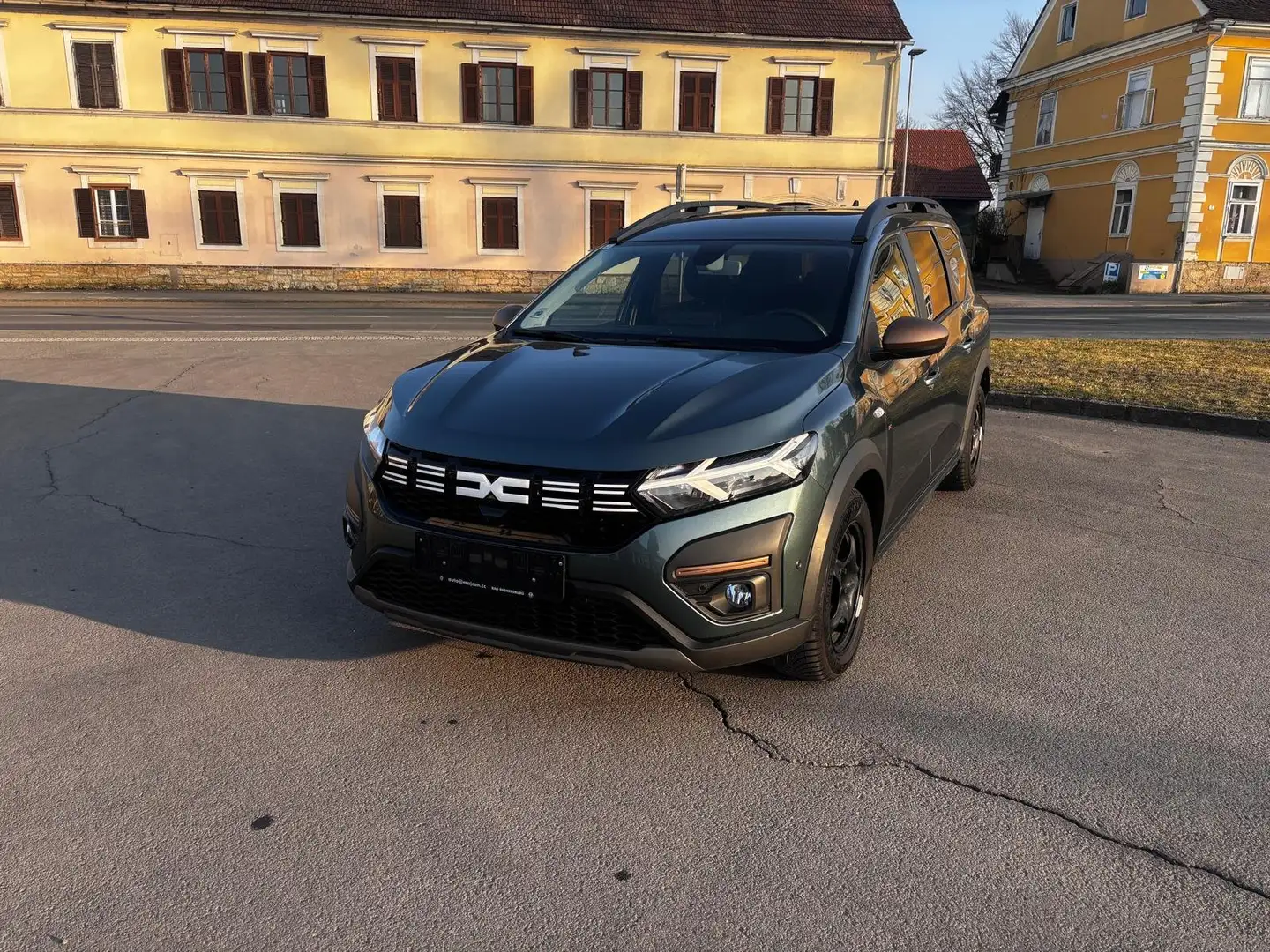 Dacia Jogger Extreme+ Grün - 1