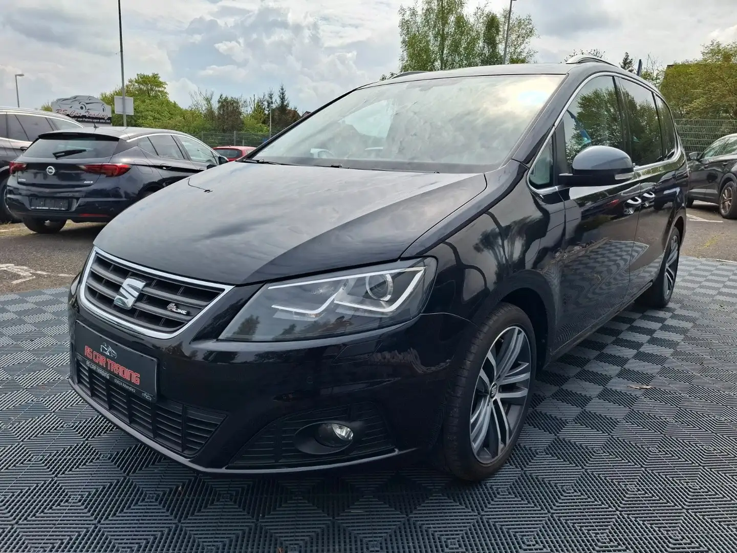 SEAT Alhambra FR-Line*R-Kam*el.Tür*7sitze*Tüv Neu*DSG Schwarz - 1