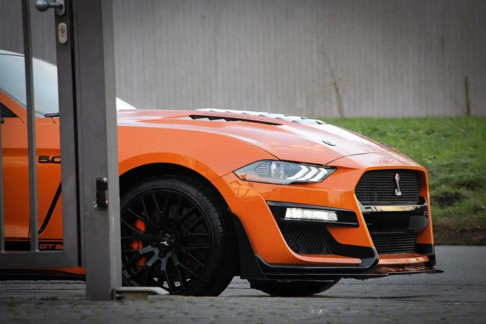 Ford Mustang GT /Non-OPF/Shelby GT500 PerformancePack Portocaliu - 1