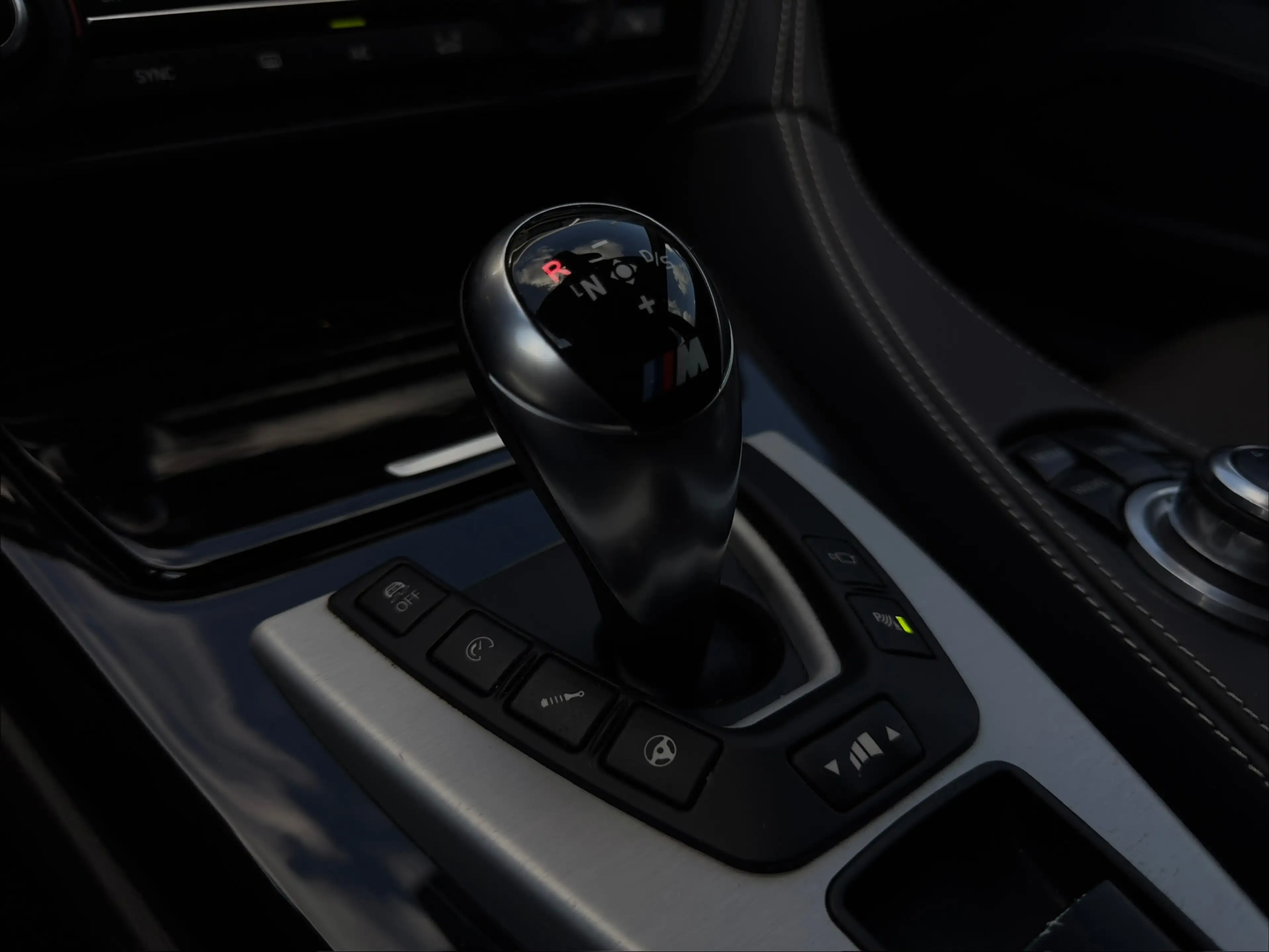 BMW M6 GRAN COUPÉ CARBON KERAMIK HEAD UP 360 SOFT MATT — photo 12