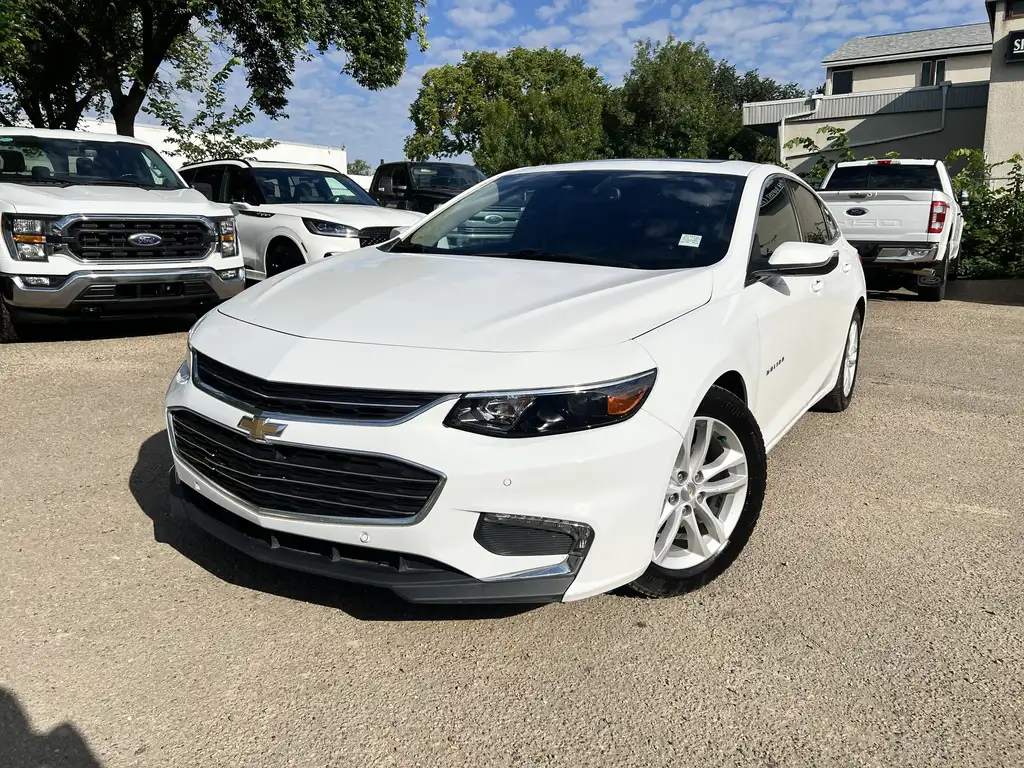 2016 Chevrolet Malibu Hybrid Hybrid | Reverse Camera | Apple CarPlay/Android Au — photo 2