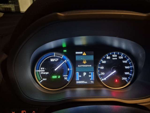 Mitsubishi Eclipse Cross Plug-In Hybrid 4WD Basis