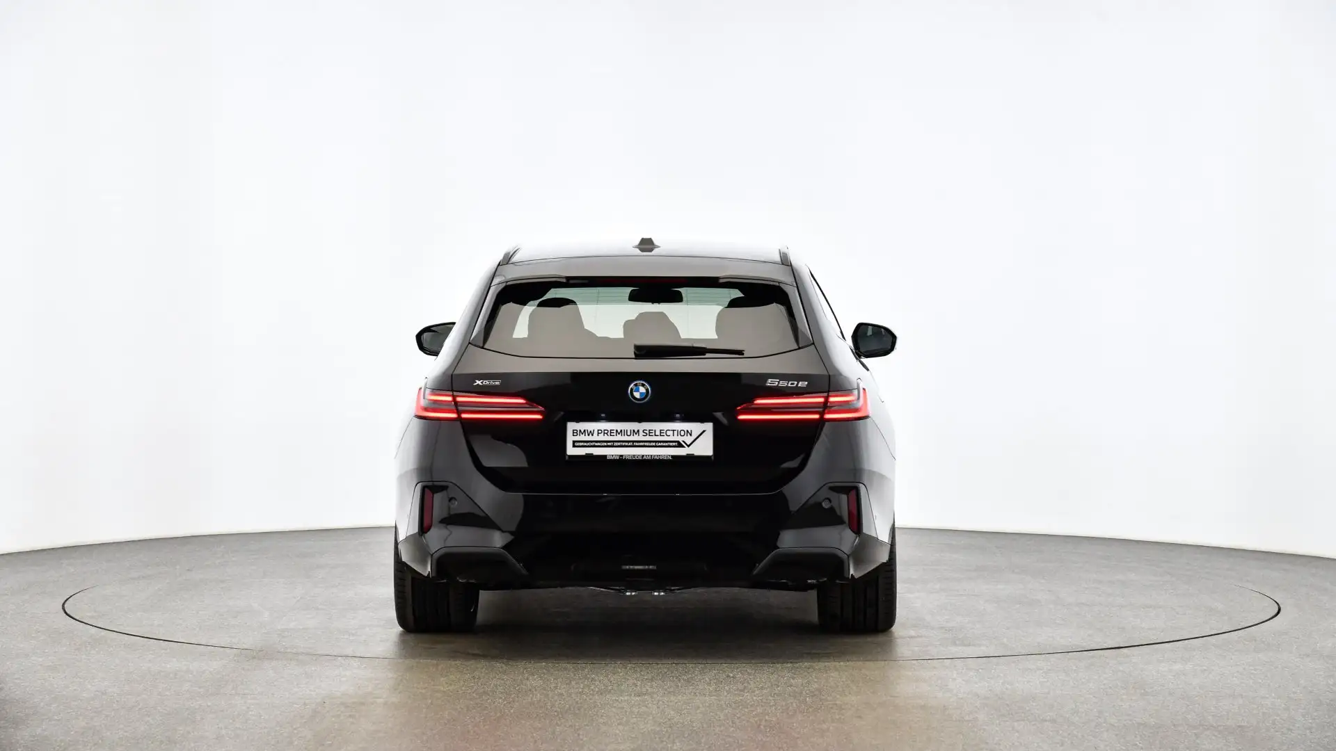 BMW 550 550e xDrive Negro - 2
