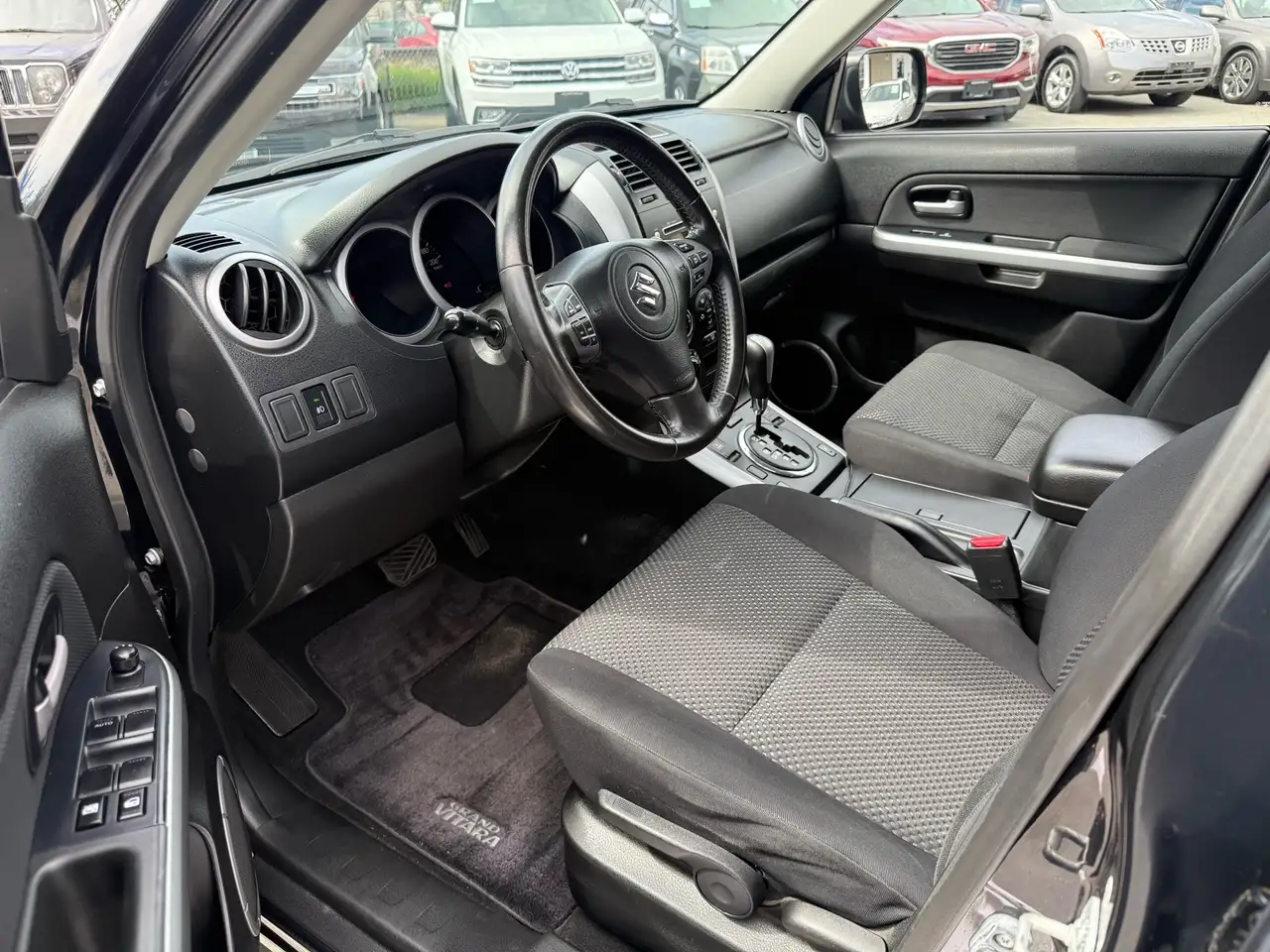 Suzuki Grand Vitara снимка Suzuki Grand Vitara