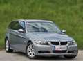 BMW 320 d*Leder* Tempomat* Gepflegter Zustand* Klima Grau - thumbnail 2