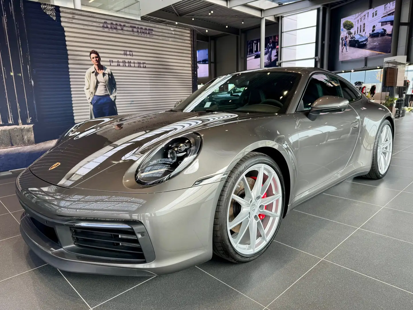 Porsche 911 992.1 Carrera 2S Coupé Gris - 1