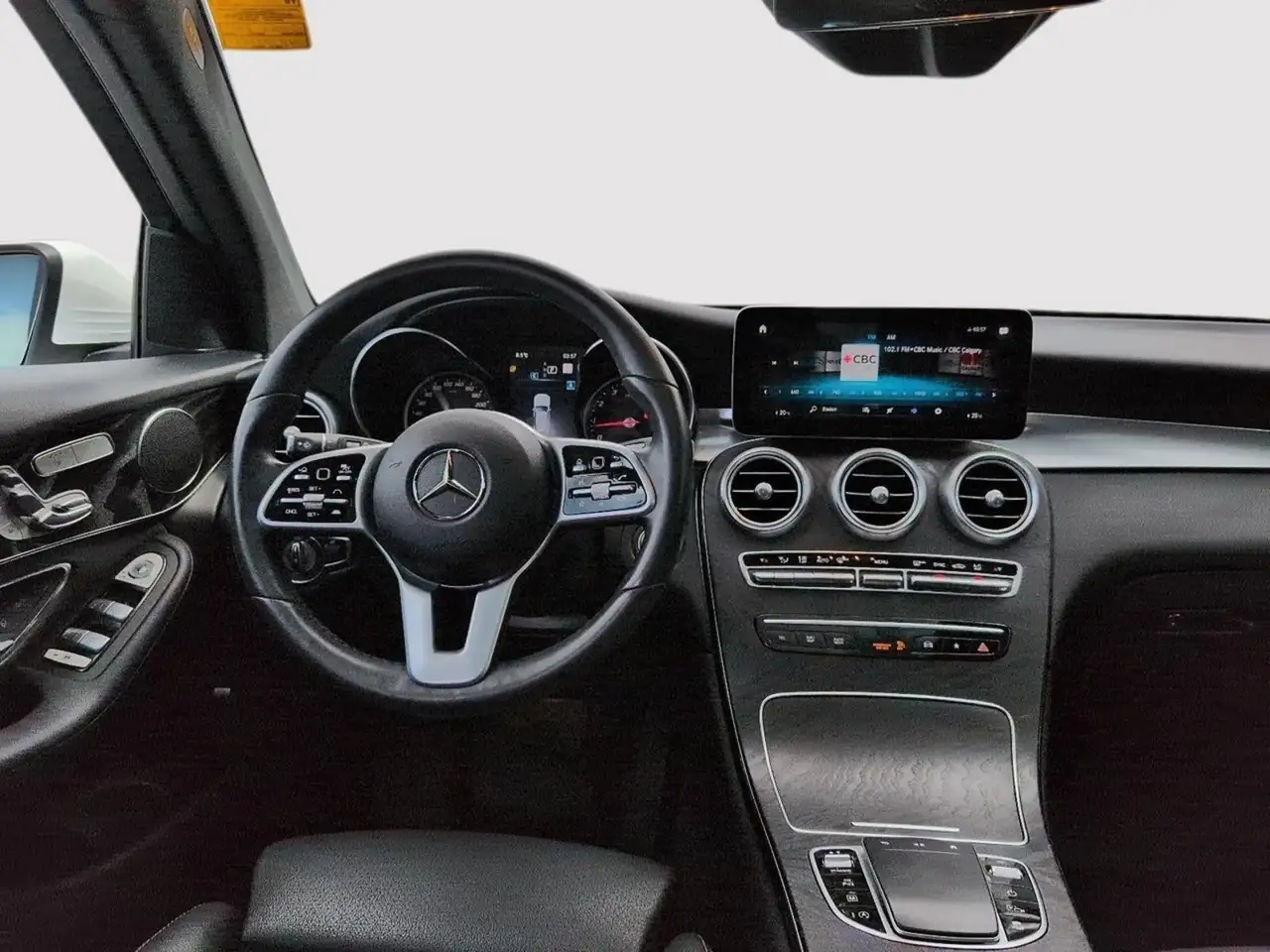 Mercedes-Benz GLC снимка Mercedes-Benz GLC