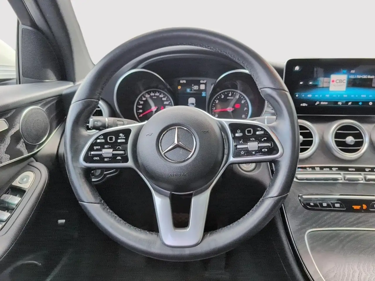 Mercedes-Benz GLC снимка Mercedes-Benz GLC