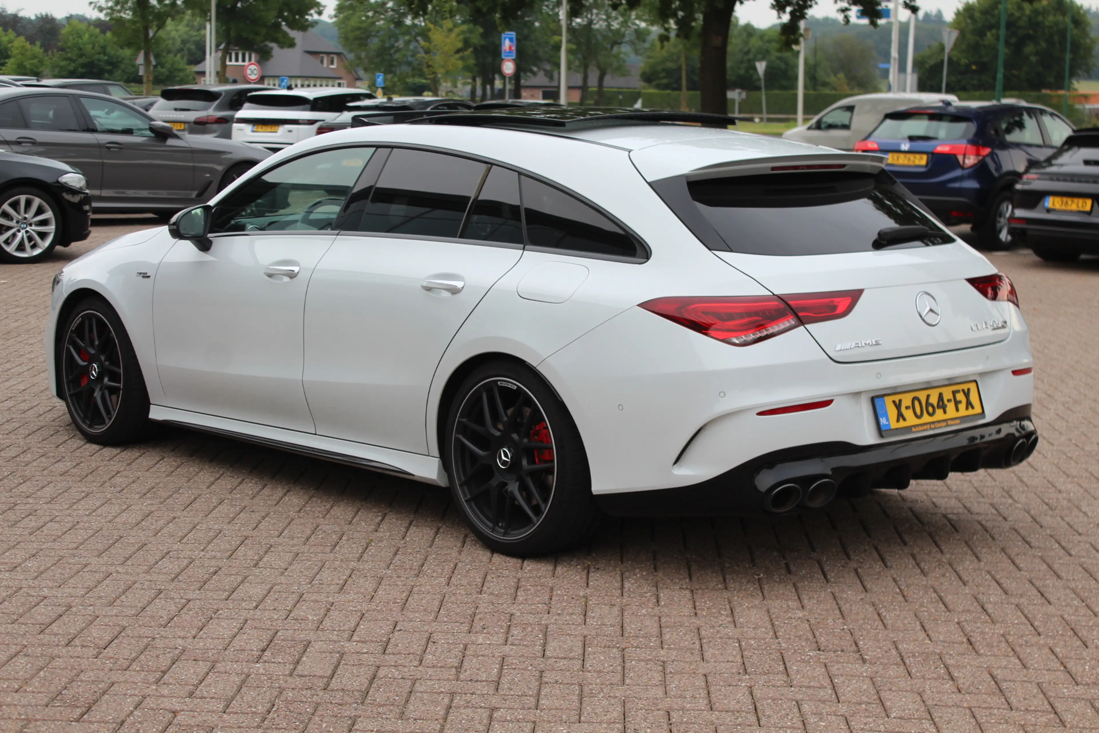 Mercedes-Benz CLA 45 AMG Shooting Brake S 4MATIC+ Premium Plus 52.438 km! / — photo 3