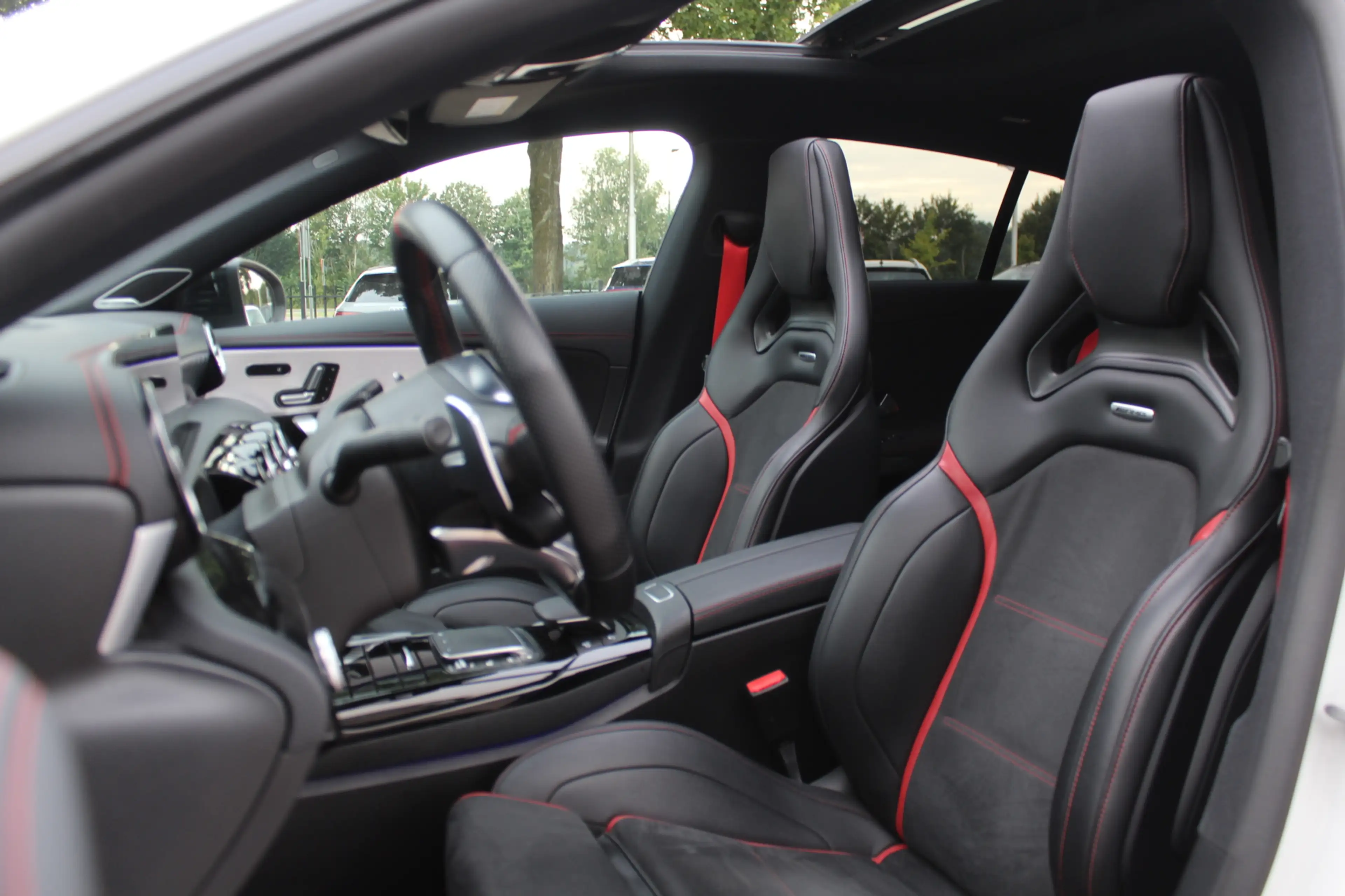 Mercedes-Benz CLA 45 AMG Shooting Brake S 4MATIC+ Premium Plus 52.438 km! / — photo 4