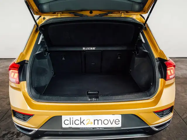 Volkswagen T-Roc view 7