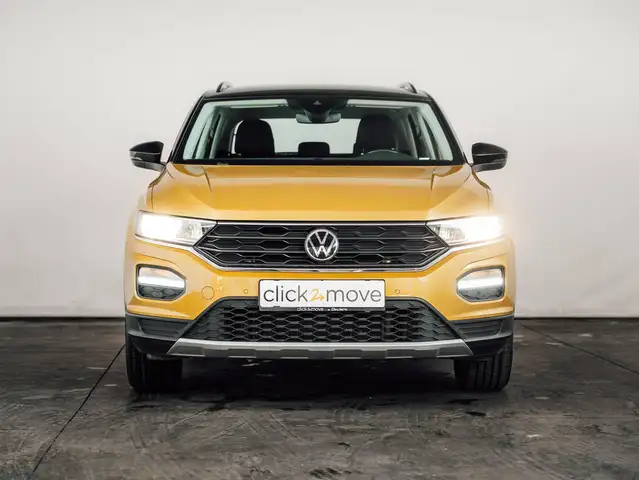 Volkswagen T-Roc view 4