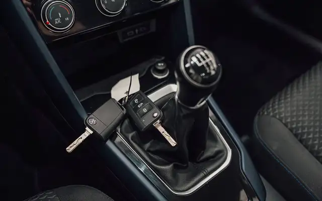 Volkswagen T-Roc view 20