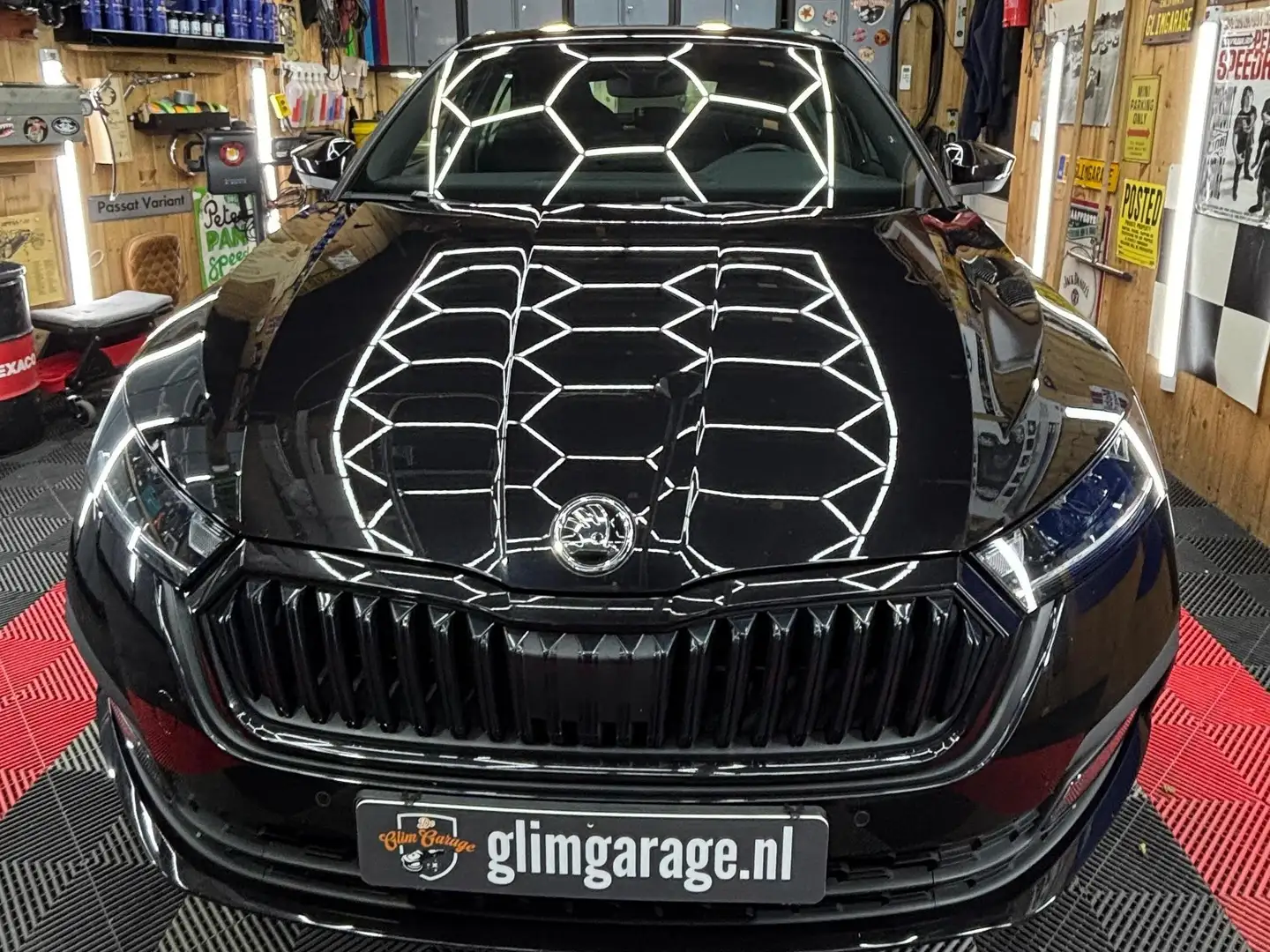 Skoda Octavia Octavia 1.0 e-TSI Sport Bns Zwart - 1