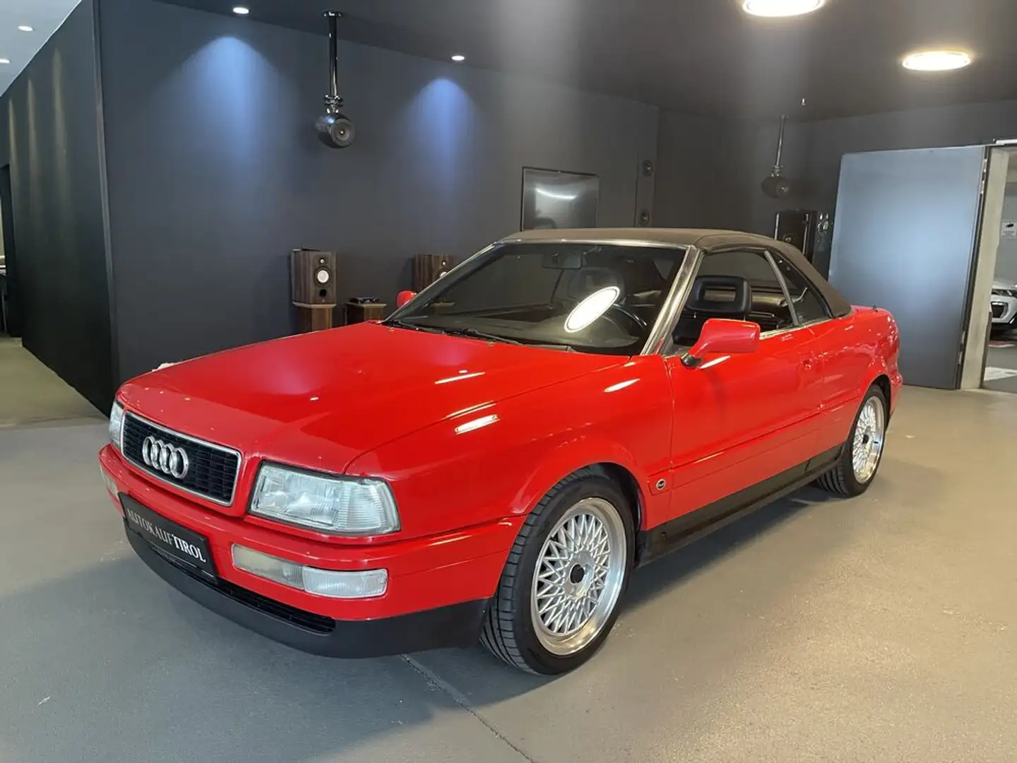 Audi Cabriolet 2.3 Automatik Rot - 1