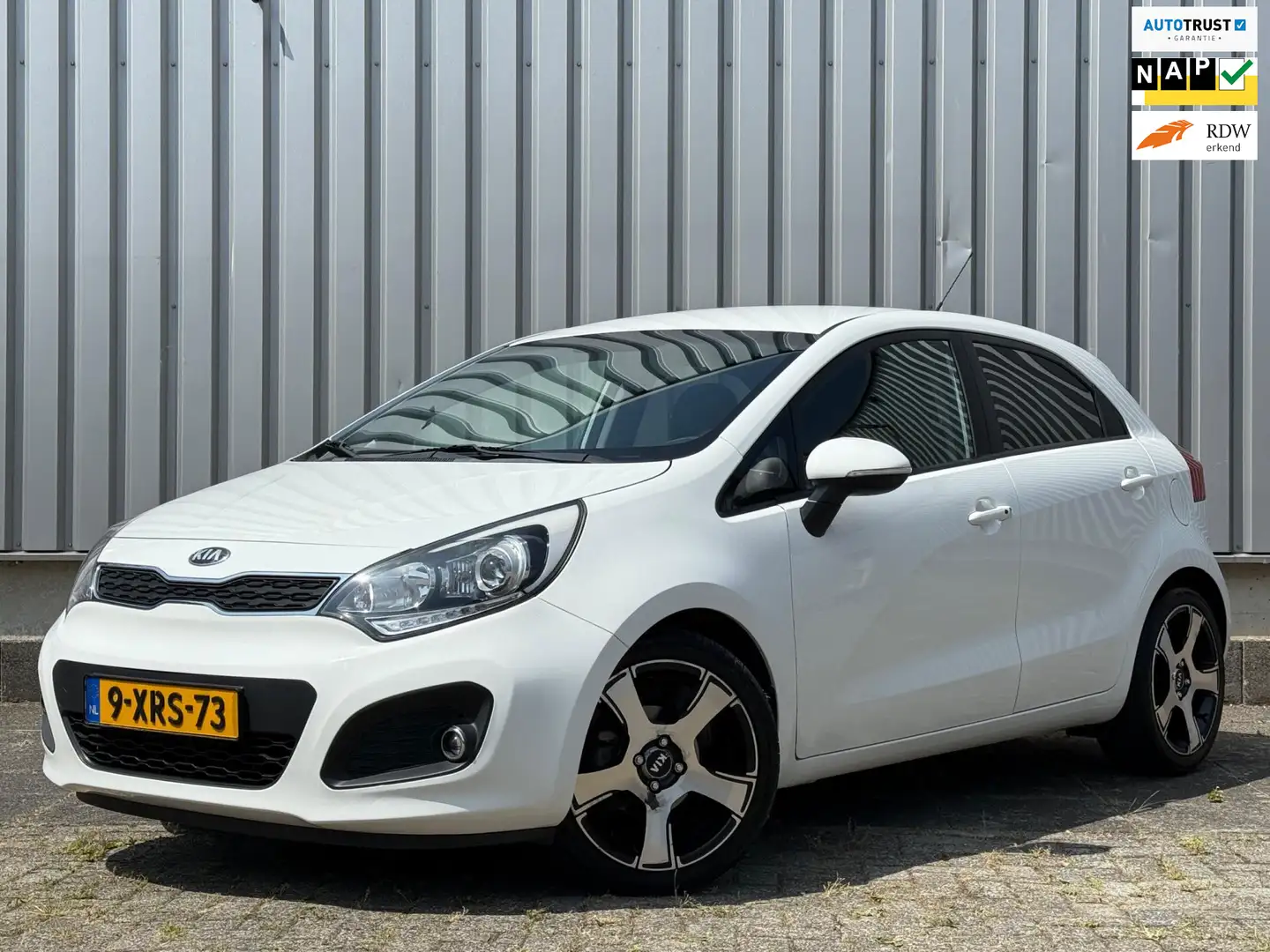 Kia Rio 1.2 CVVT ExecutiveLine Airco,CruiseControle,Keyles Wit - 1
