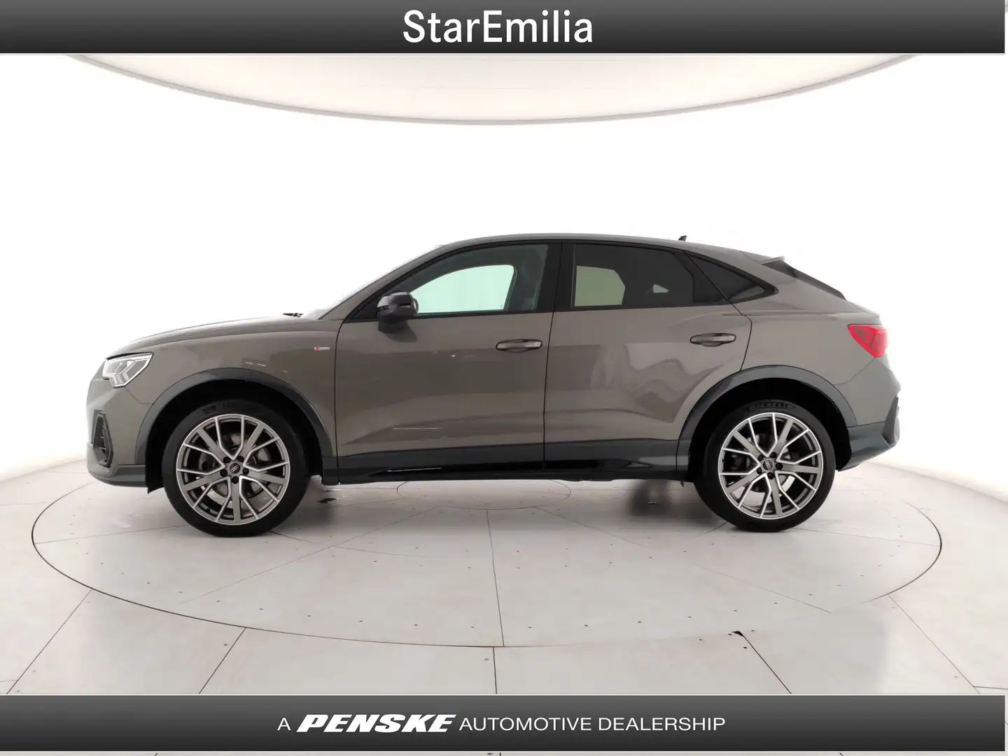 Audi Q3 Q3 SPB 40 TDI quattro S tronic S line edition Grau - 2
