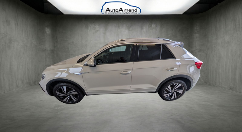 Volkswagen T-Roc 1.5 TSI DSG R-Line LED ACC RFK SHZ IQ DRIVE APP — photo 2