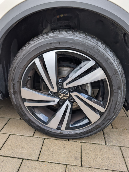 Volkswagen T-Roc 1.5 TSI DSG R-Line LED ACC RFK SHZ IQ DRIVE APP — photo 22
