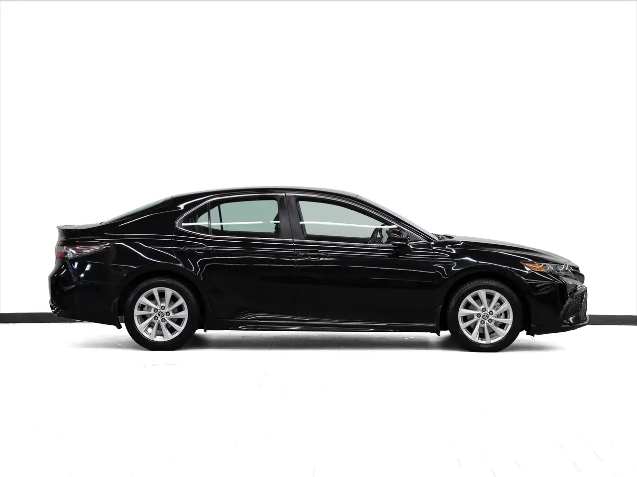 Toyota Camry снимка Toyota Camry