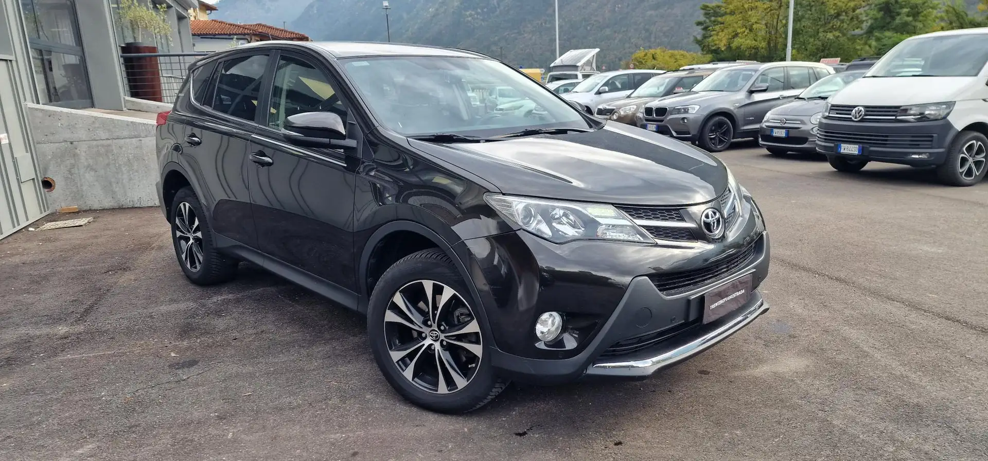 Toyota RAV 4 Rav4 2.2 d-cat Lounge 4wd 150cv auto Nero - 2