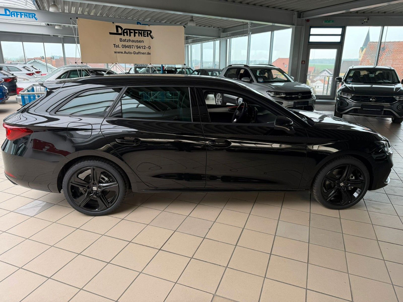 SEAT Leon 2.0 TDI 110kW FR Black Edition DSG SP — photo 23