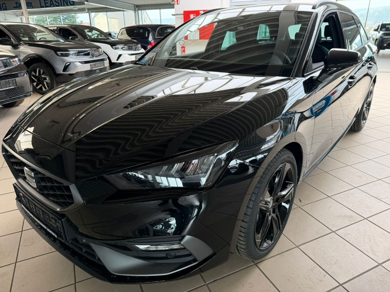 SEAT Leon 2.0 TDI 110kW FR Black Edition DSG SP — photo 5
