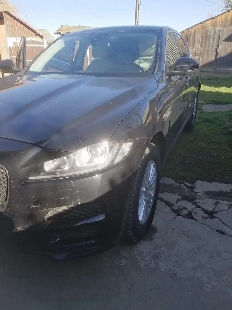 Jaguar F-Pace 2.0d Pure awd 180cv - 1