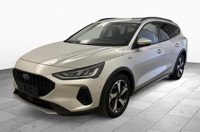 Ford Focus view 2