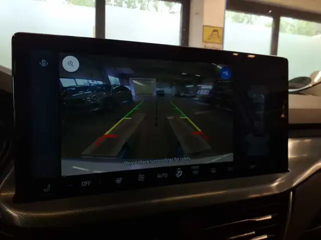 Ford Focus view 13