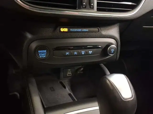 Ford Focus view 12
