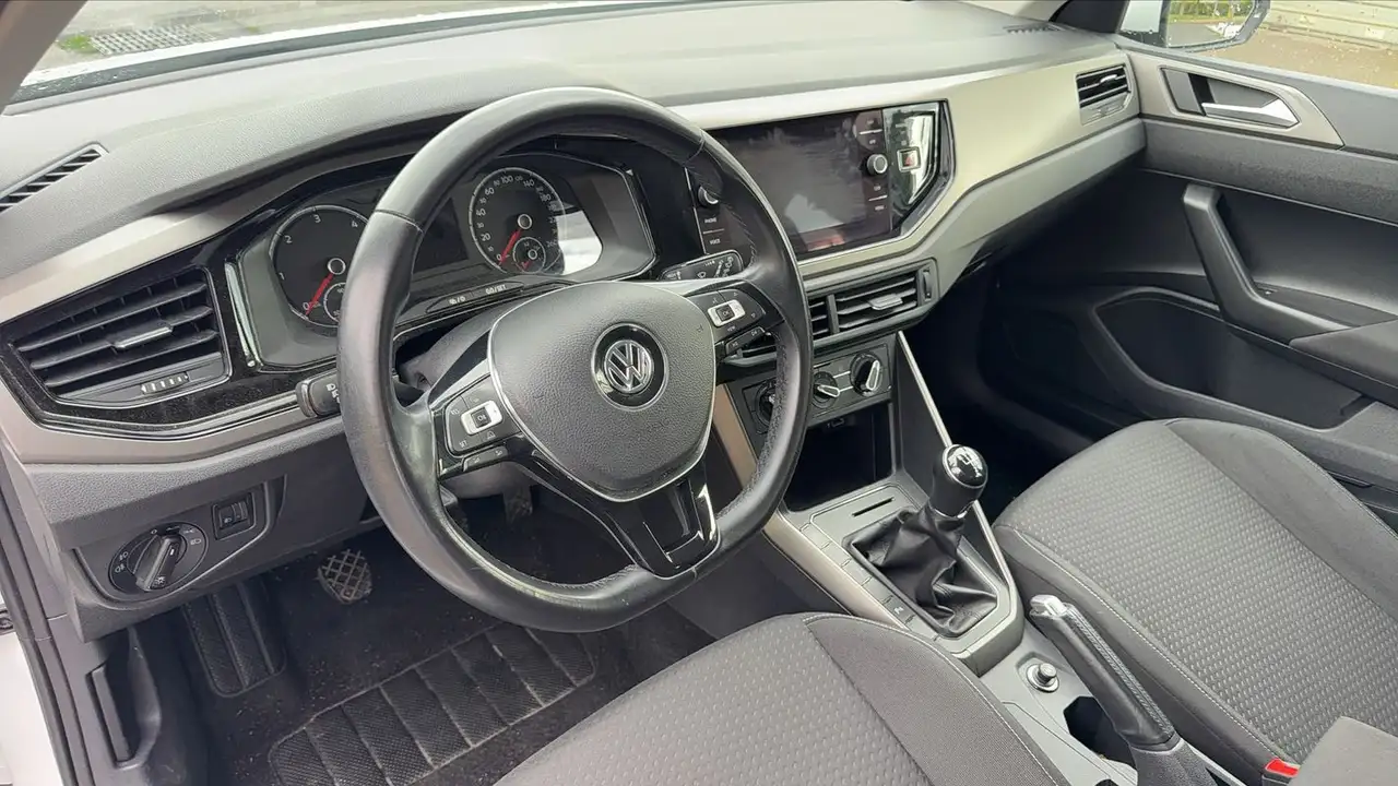 Volkswagen Polo Citadine 5 portes — photo 8