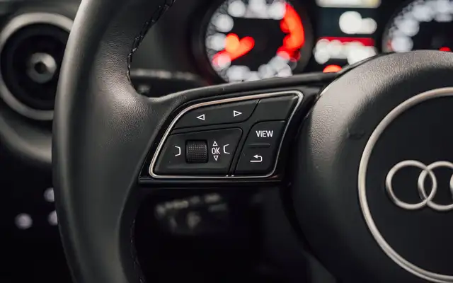 Audi Q2 view 15
