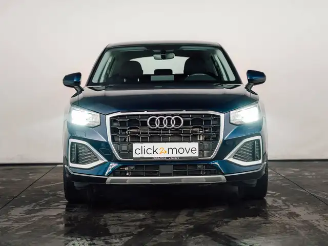 Audi Q2 view 4
