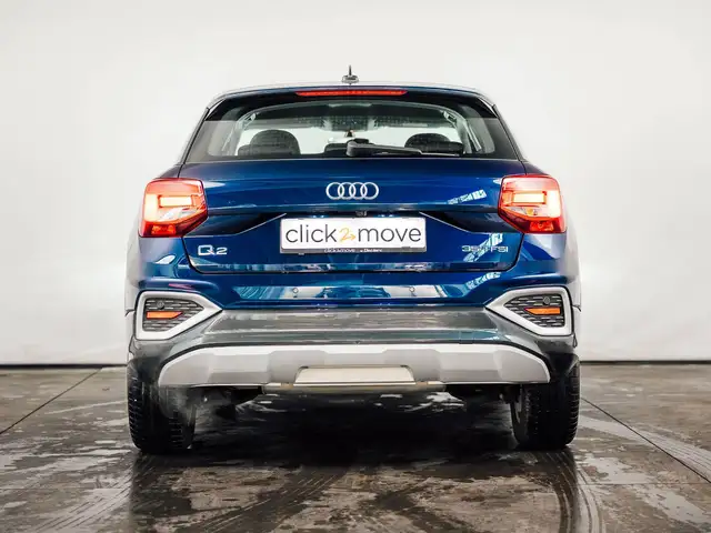 Audi Q2 view 5