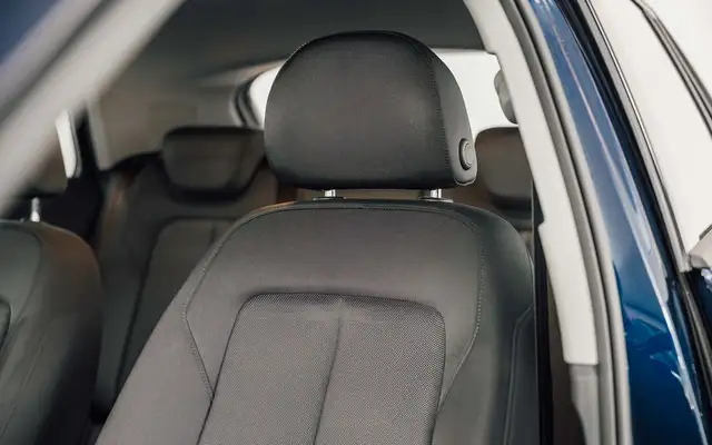 Audi Q2 view 10