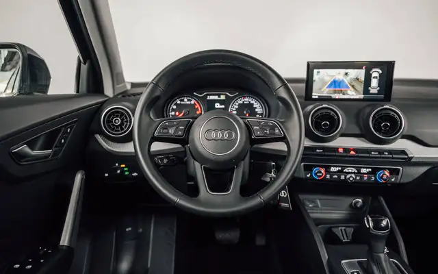 Audi Q2 view 14
