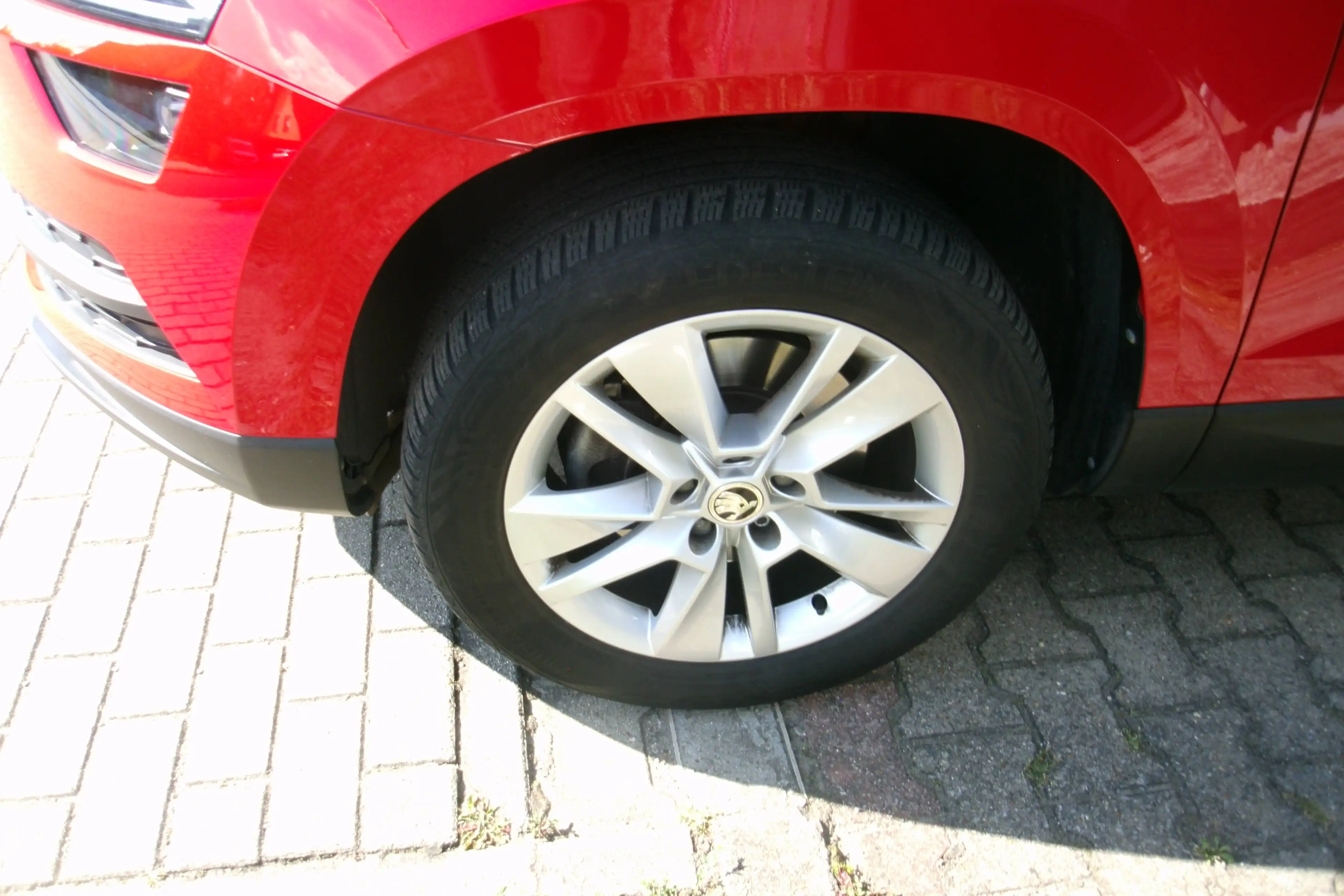 Skoda Karoq Ambition 4x4 — photo 4