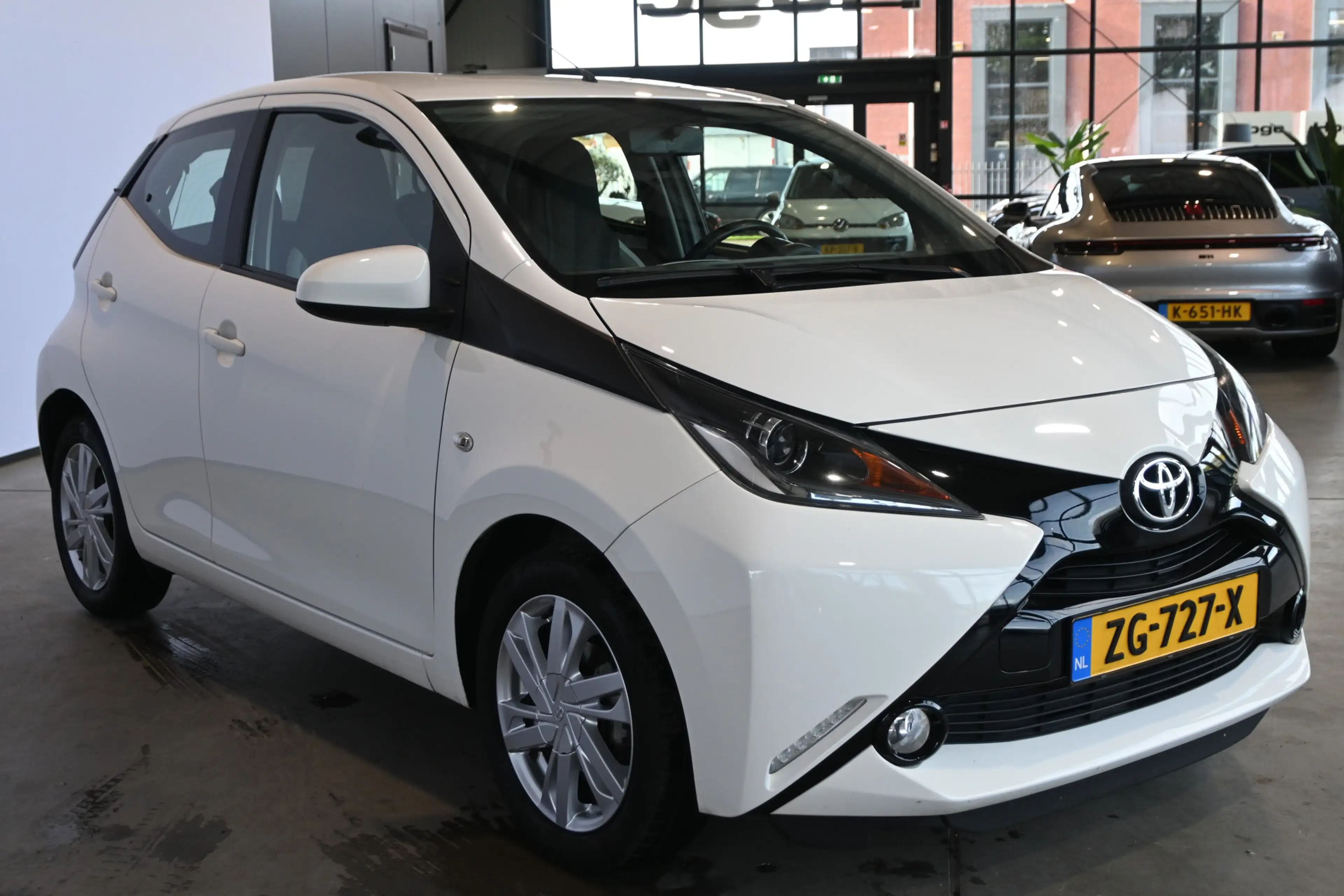 Toyota Aygo 1.0 VVT-i X-Sport Automaat Airco Camera Lichtmetaa — photo 12