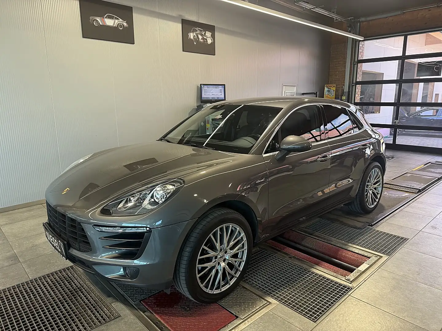 Porsche Macan S 3,0 Diesel ** TOP ** Grau - 1