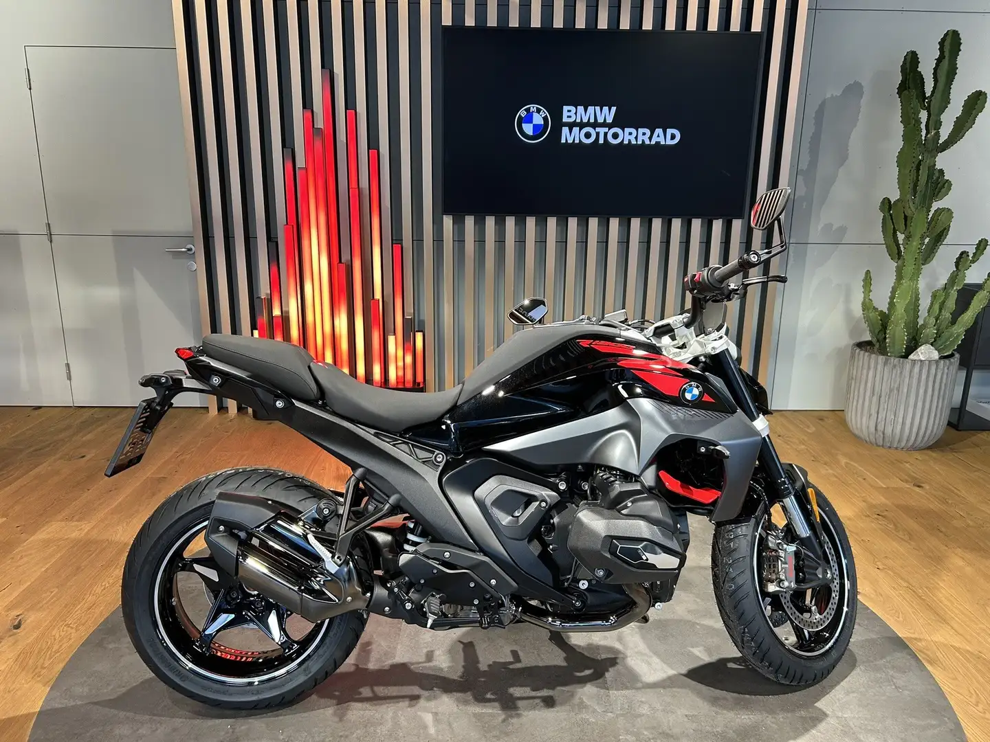 BMW K 1300 R R 1300 R Schwarz - 2