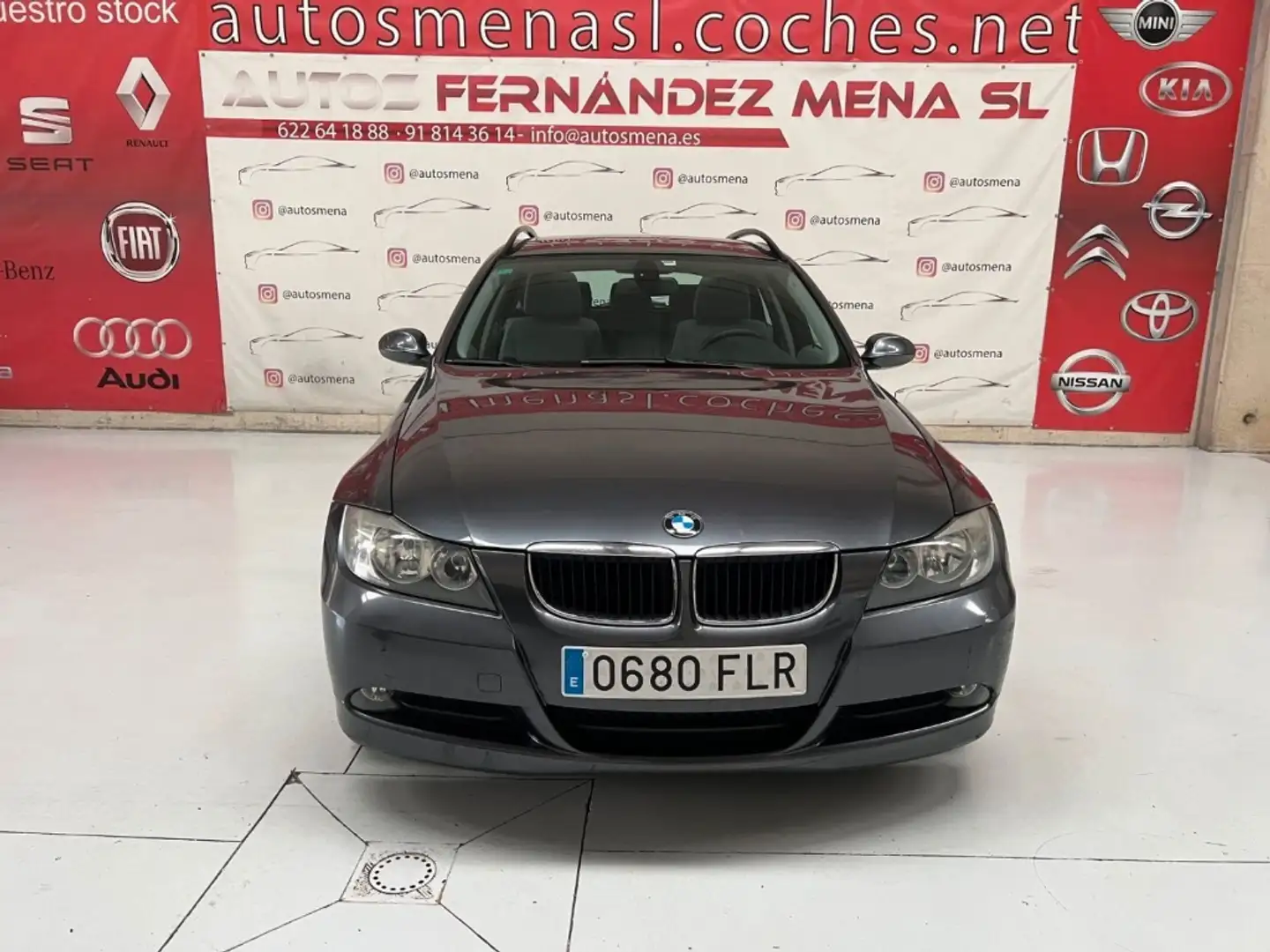 BMW 320 320d Touring - 2