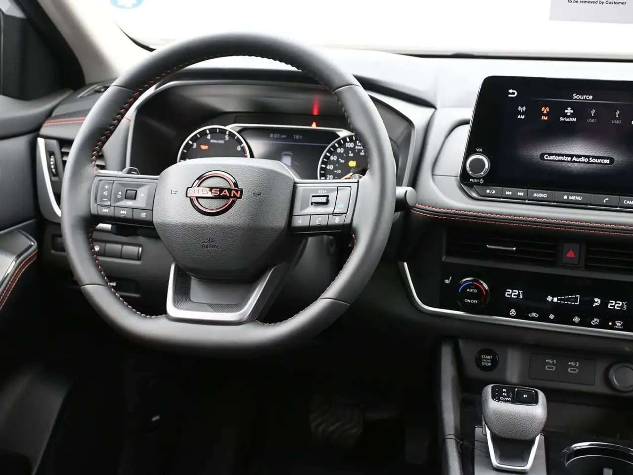 Nissan Rogue снимка Nissan Rogue